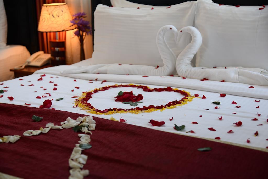 Lazaani Hotel Коломбо Екстериор снимка