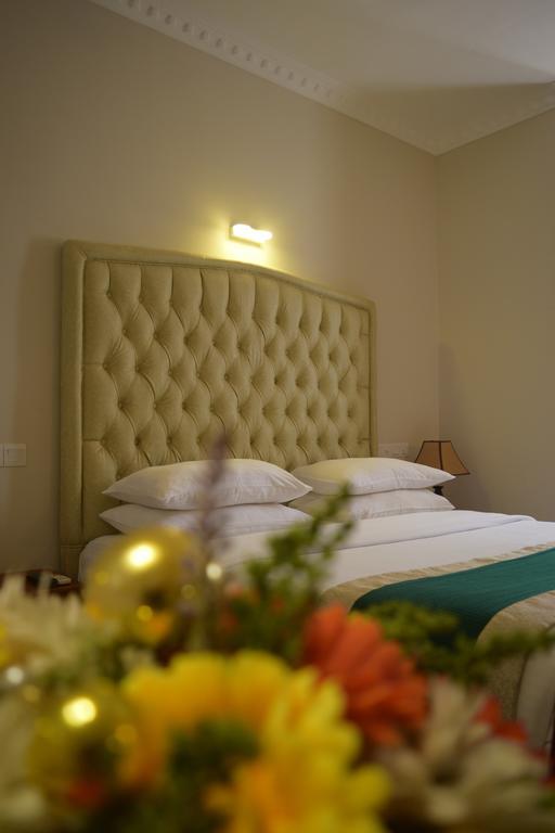 Lazaani Hotel Коломбо Екстериор снимка
