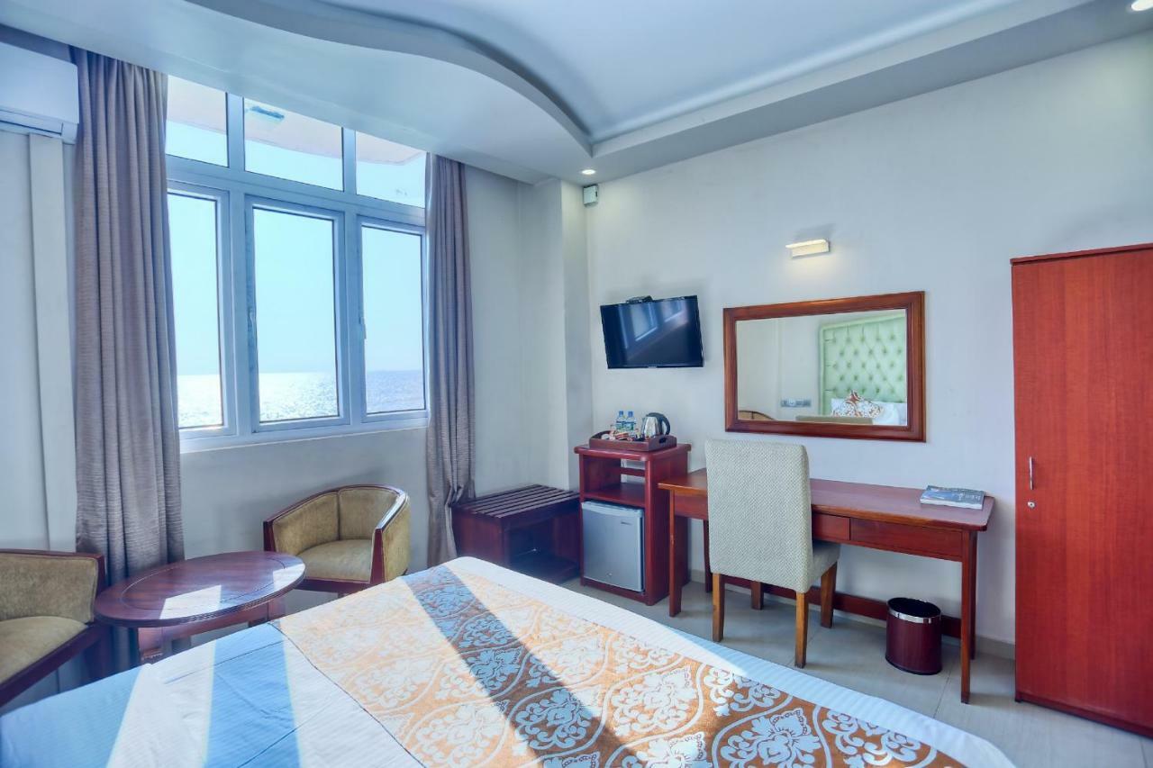 Lazaani Hotel Коломбо Екстериор снимка