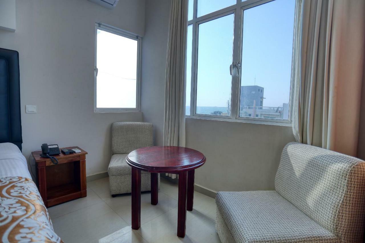 Lazaani Hotel Коломбо Екстериор снимка