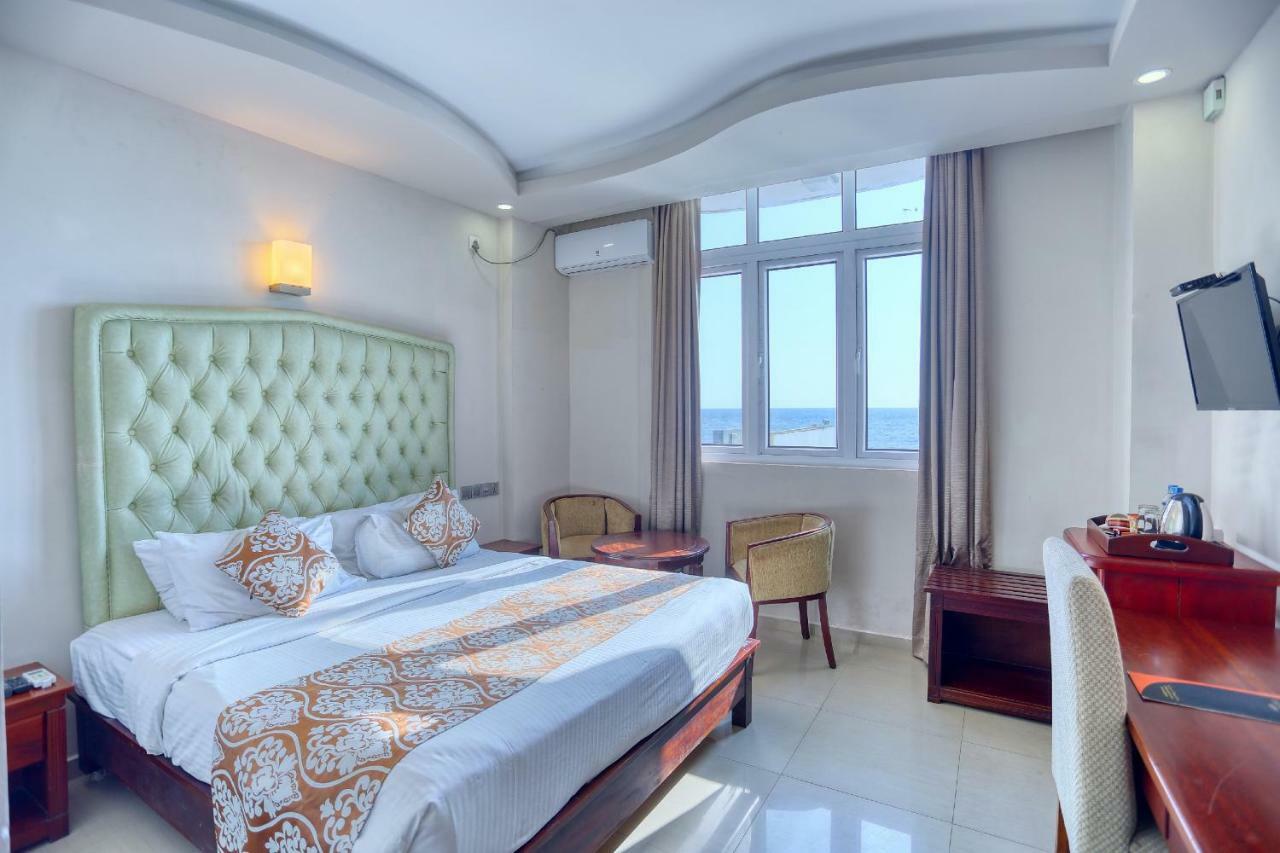 Lazaani Hotel Коломбо Екстериор снимка